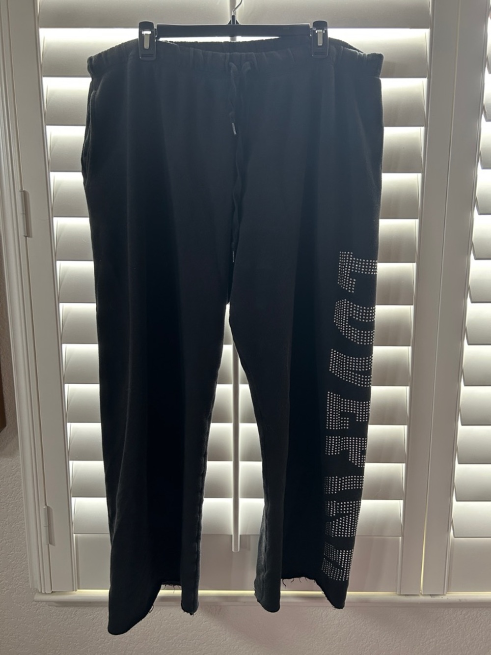 VS Pink rhinestone sweatpants